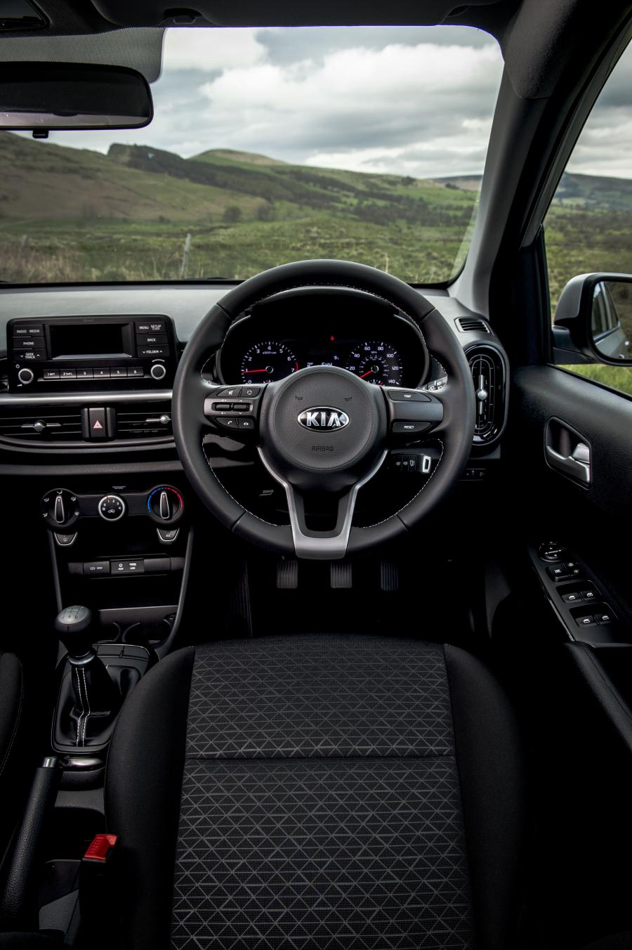 Панель приборов Kia Picanto 2017 года  (UK) (фото 71 из 80)